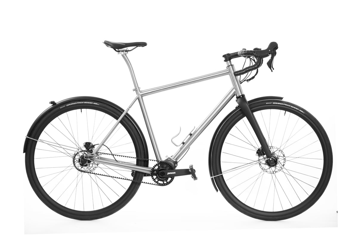 HILITE sPinion Gravel HIBOX – Titan-Gravelbike mit Pinion-Getriebe, HIBOX-Schaltung und Riemenantrieb
