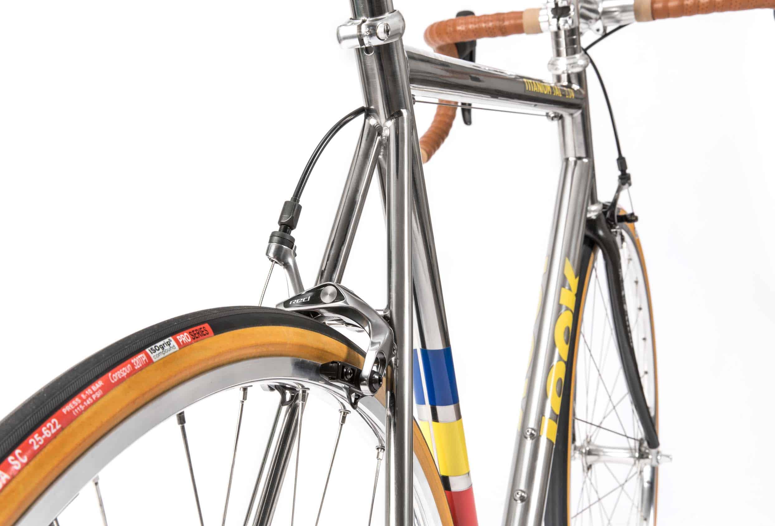 classical_titanium_roadbike_5