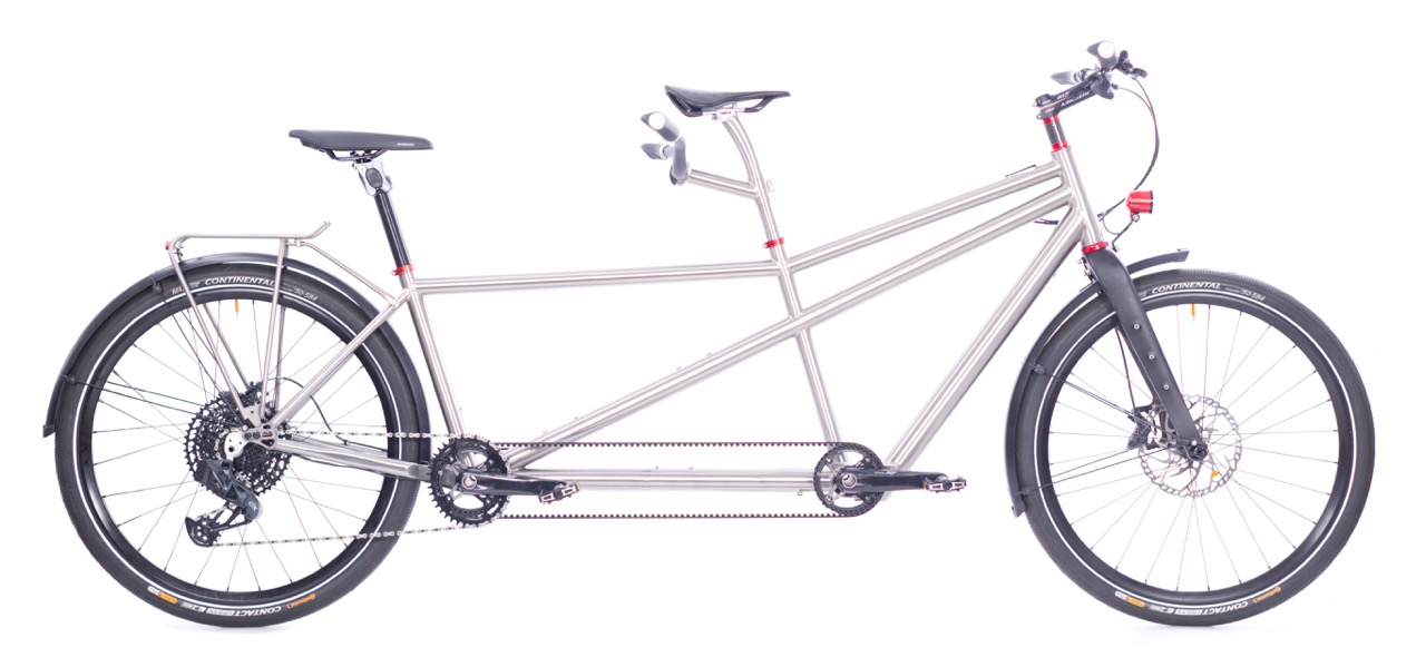 Very light tandem e-bike made of titanium with Mahle X20 System SmartBike System